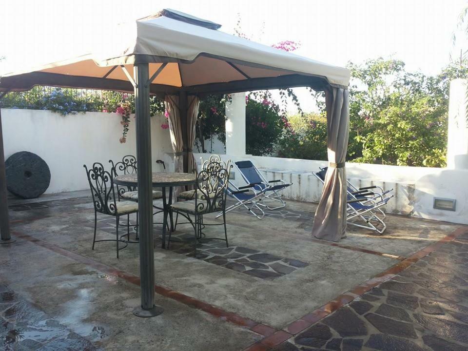 Case Vacanze Villa Lory Malfa  Eksteriør bilde